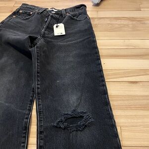 Levi's Women’s High Rise in Distressed Black Denim NWT